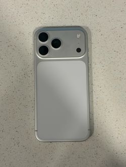 Apple iPhone 17 Pro Max – 256GB – Silver – Verizon Locked – 100% Battery