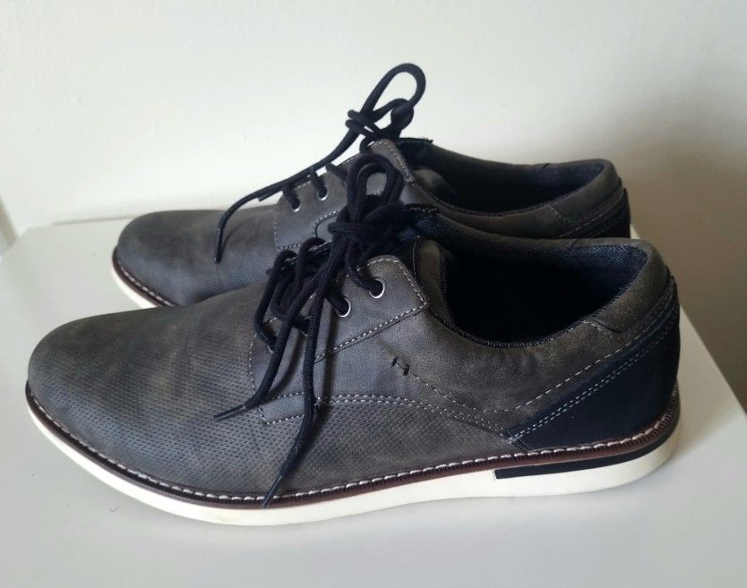 Men’s Dress Shoes - London Underground - Brown Leather - Size 13M