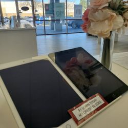 Apple IPad 5th Gen Tablet 