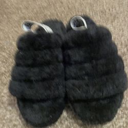 Women’s Ugg Slippers 