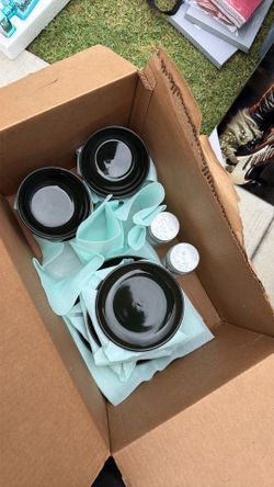 Black stone plates