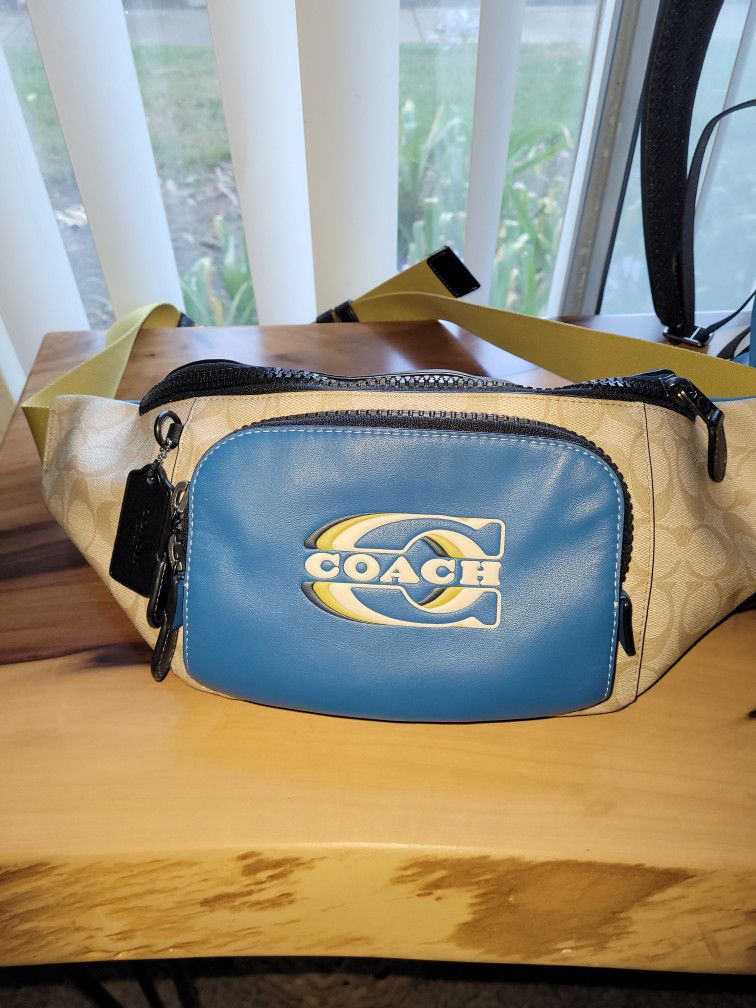 COACH West Pack, Belt Bag for Sale in Spring Valley, CA - OfferUp
