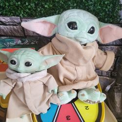 star wars Dolls 2 Pcs. Pre owned. Soft nice touch 