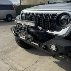 Jeep Wrangler Front Bumper And Winch 