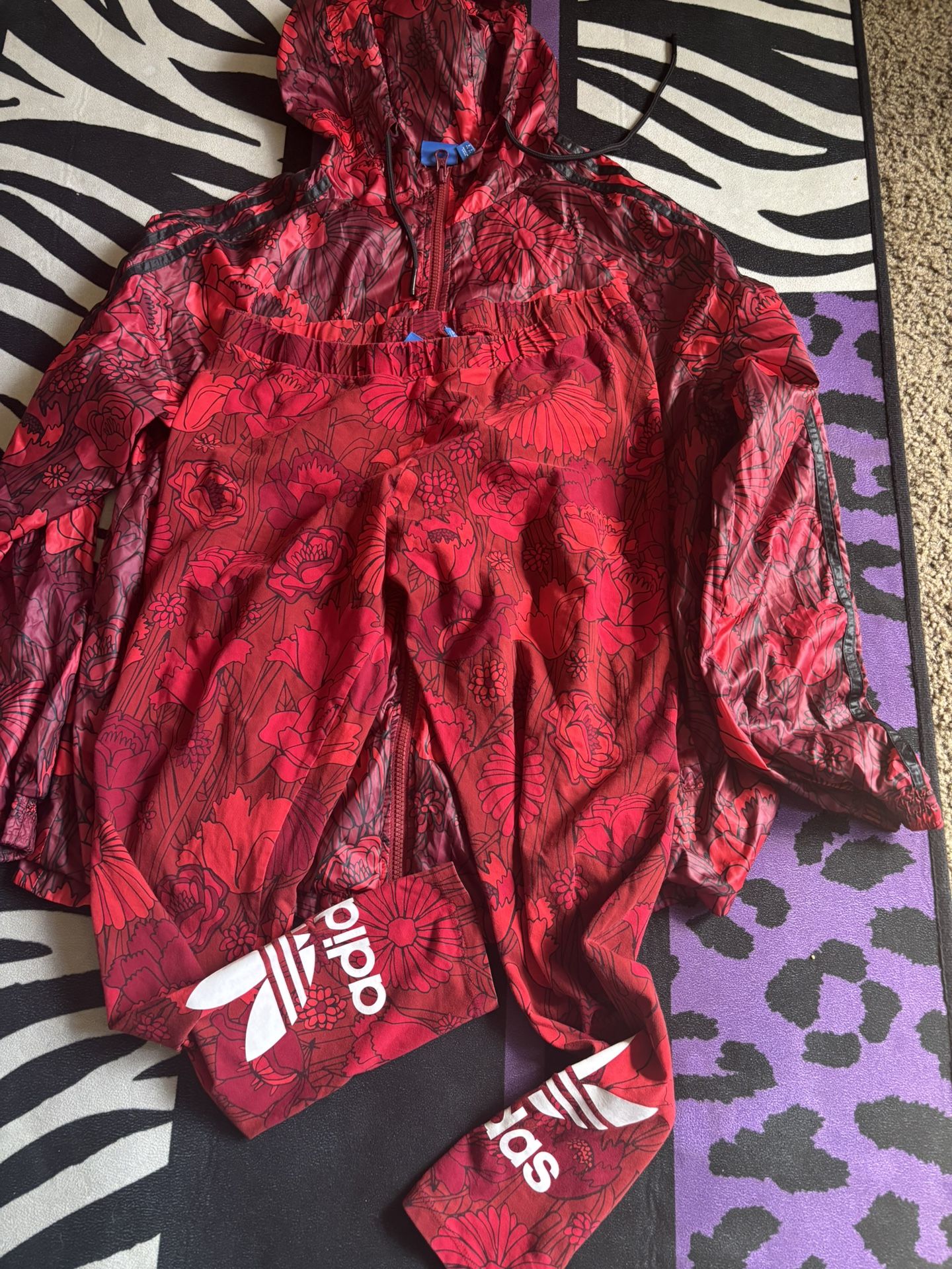 ๐บ Adidas Set Women ๐บ