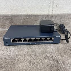 TP-Link TL-SG108 8-Port 10/100/1000 Mbps Gigabit Ethernet Switch