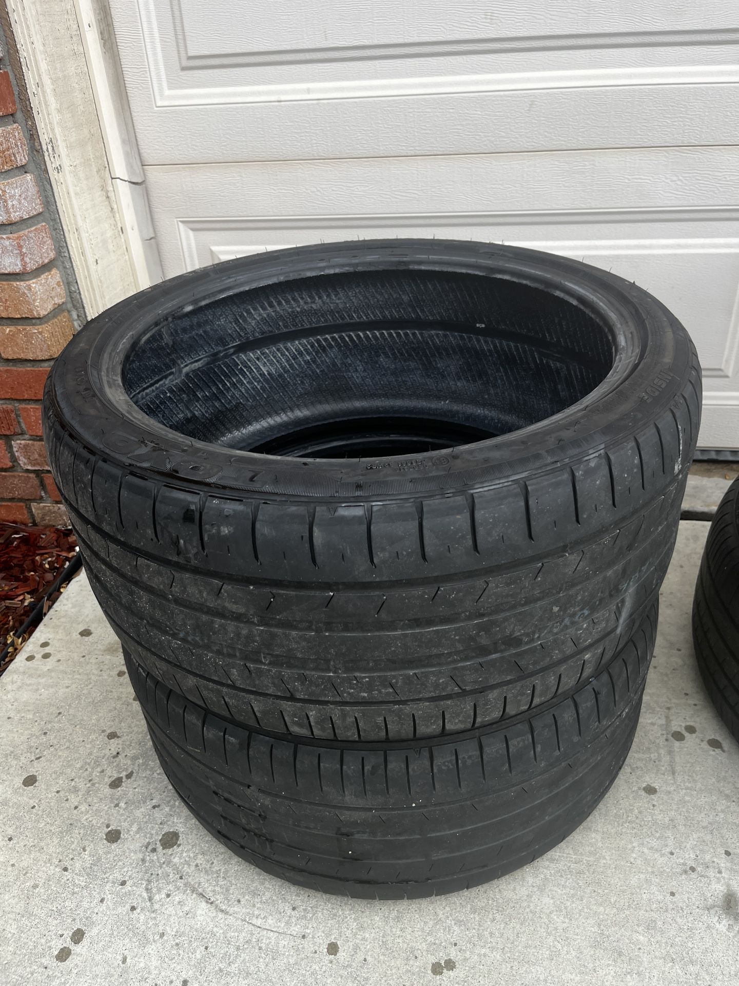 Toyo Tires 255 35 ZR19