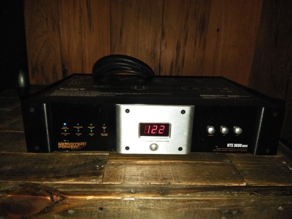 Monster Power HTS 3600 MKII Home Theater Reference PowerCenter Surge Protector
