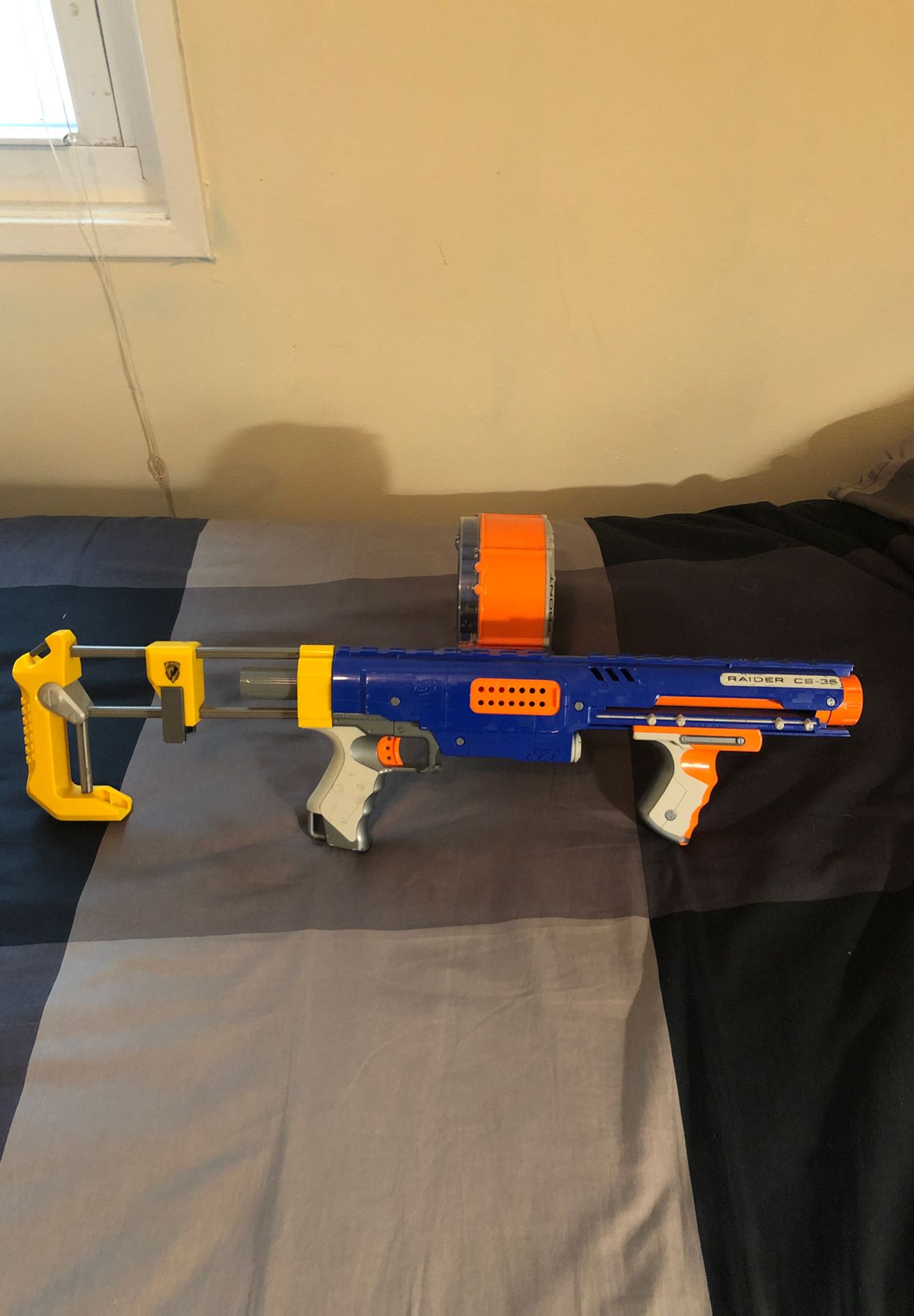 Nerf raider CS-35 foam gun