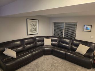 Leather sectional (espresso brown)