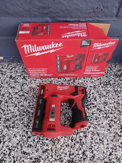 Crown stapler Milwaukee m12 tool only