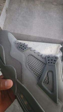 JORDAN 4