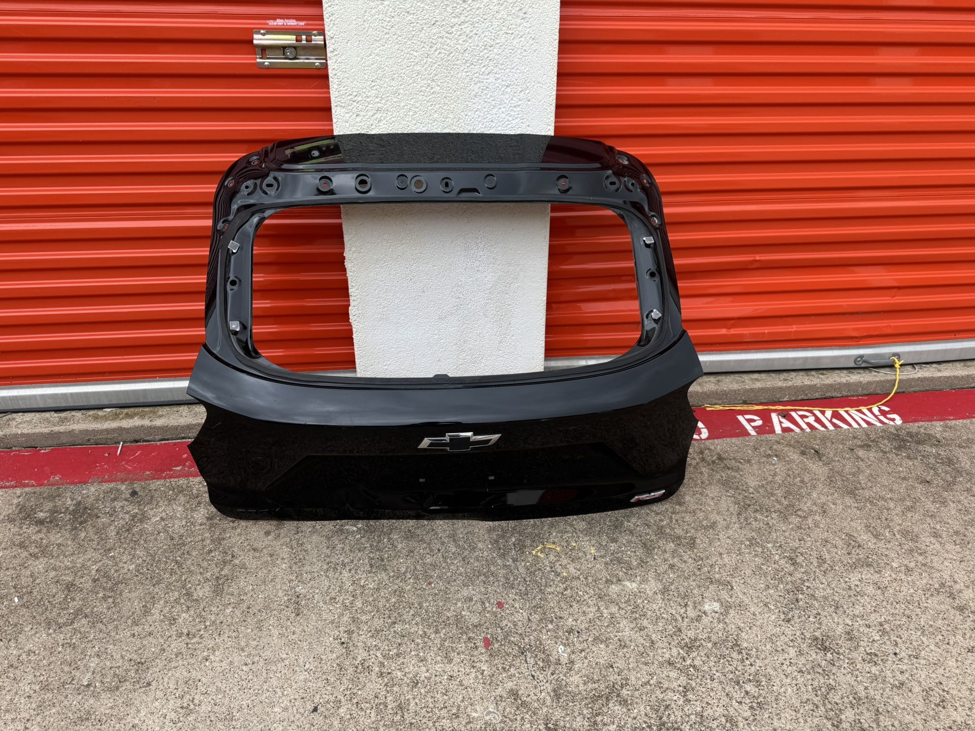 2025 Chevy Trax Lift Gate Auto Parts 