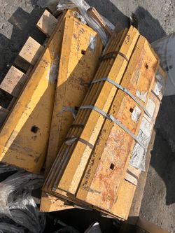 CAT 8E-4567 43.5in Bucket Cutting Edge 928 Loader Genuine