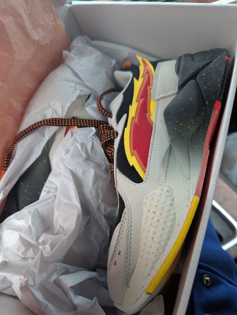 Hot Cheetos Pumas Rs