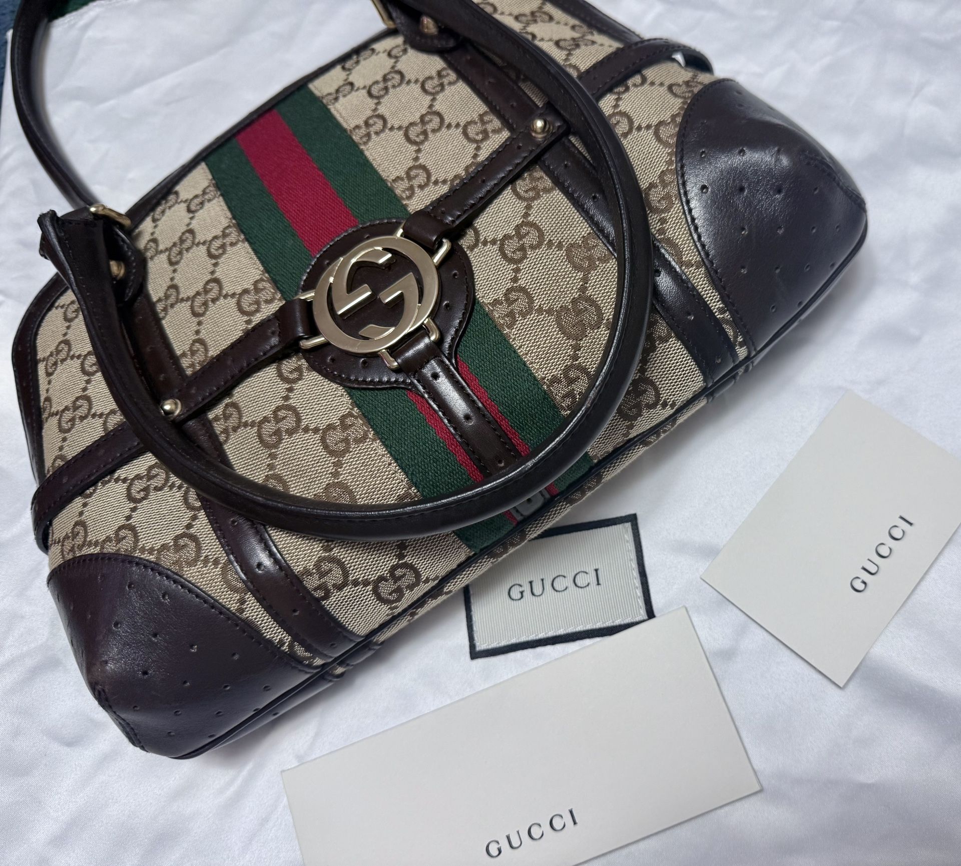 GUCCI Beige/Ebony GG Canvas Vintage Web Interlocking Small-medium Shoulder Bag