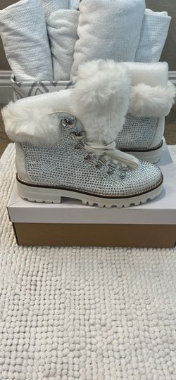 Women’s Rhinestone & Fur Boots 