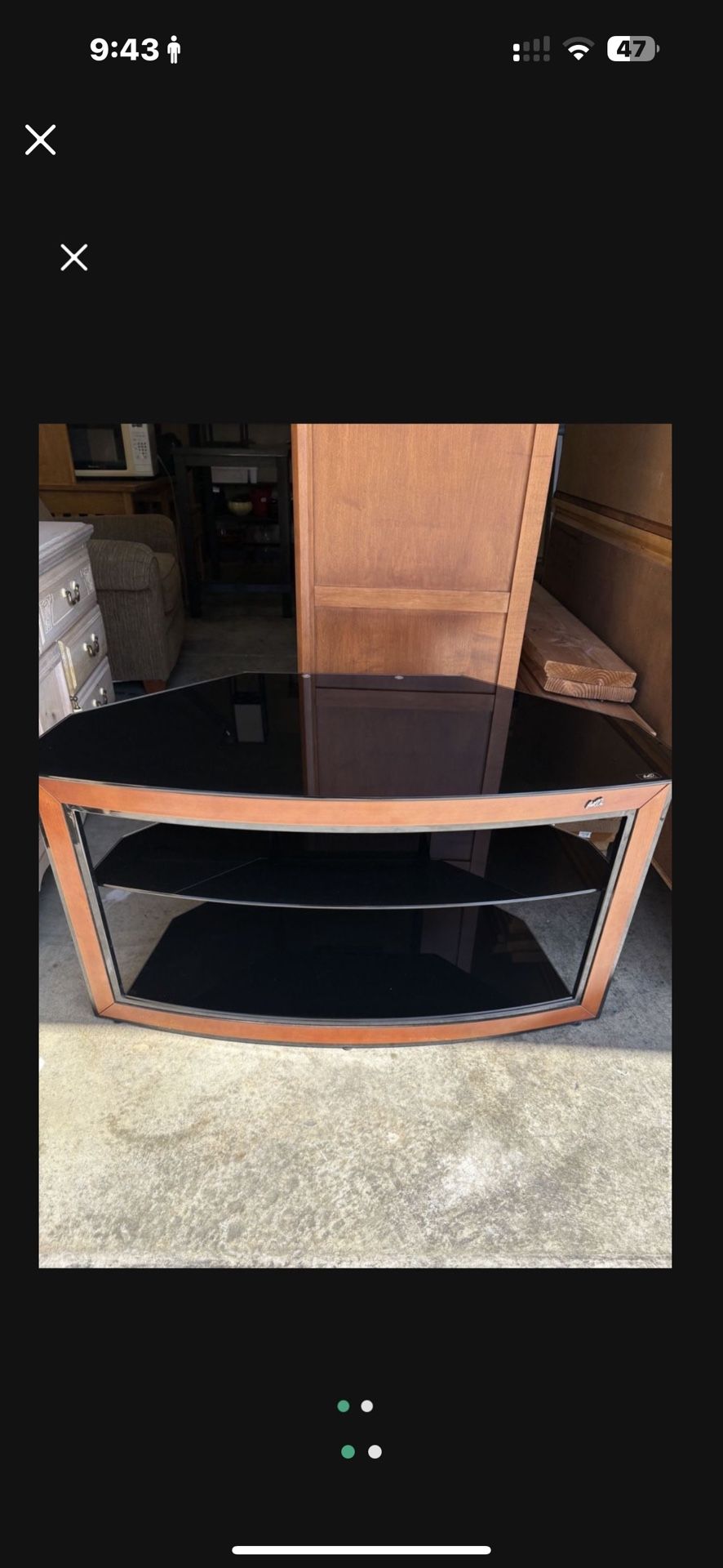 Tv Stand / Entertainment Center