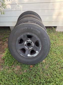 Dodge Ram Rims and Tires Size: 265/70R17 Used set of 4