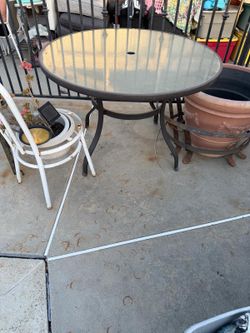 Outdoor Glass Table with must pick up today or tomorrow