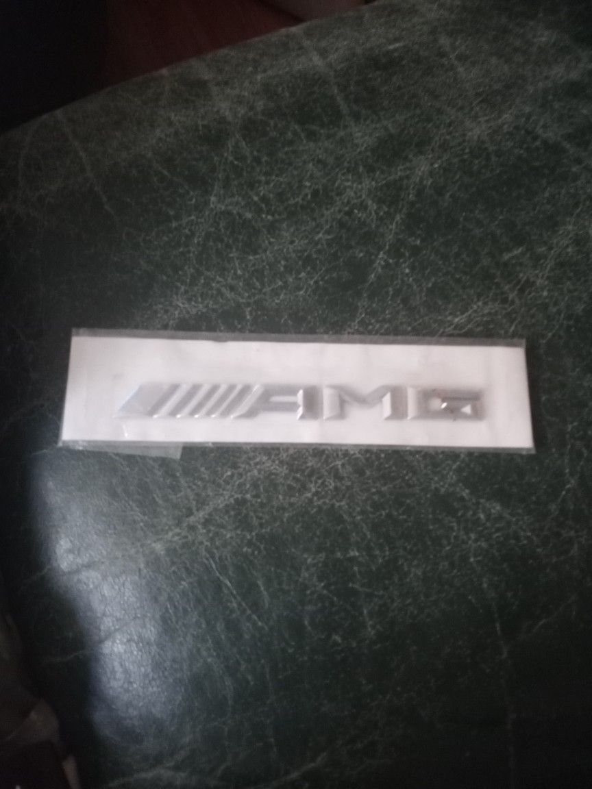 Mercedes-Benz Emblem