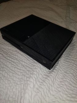 Microsoft Xbox One (Model 1540)
