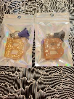 Letter B resin keychains