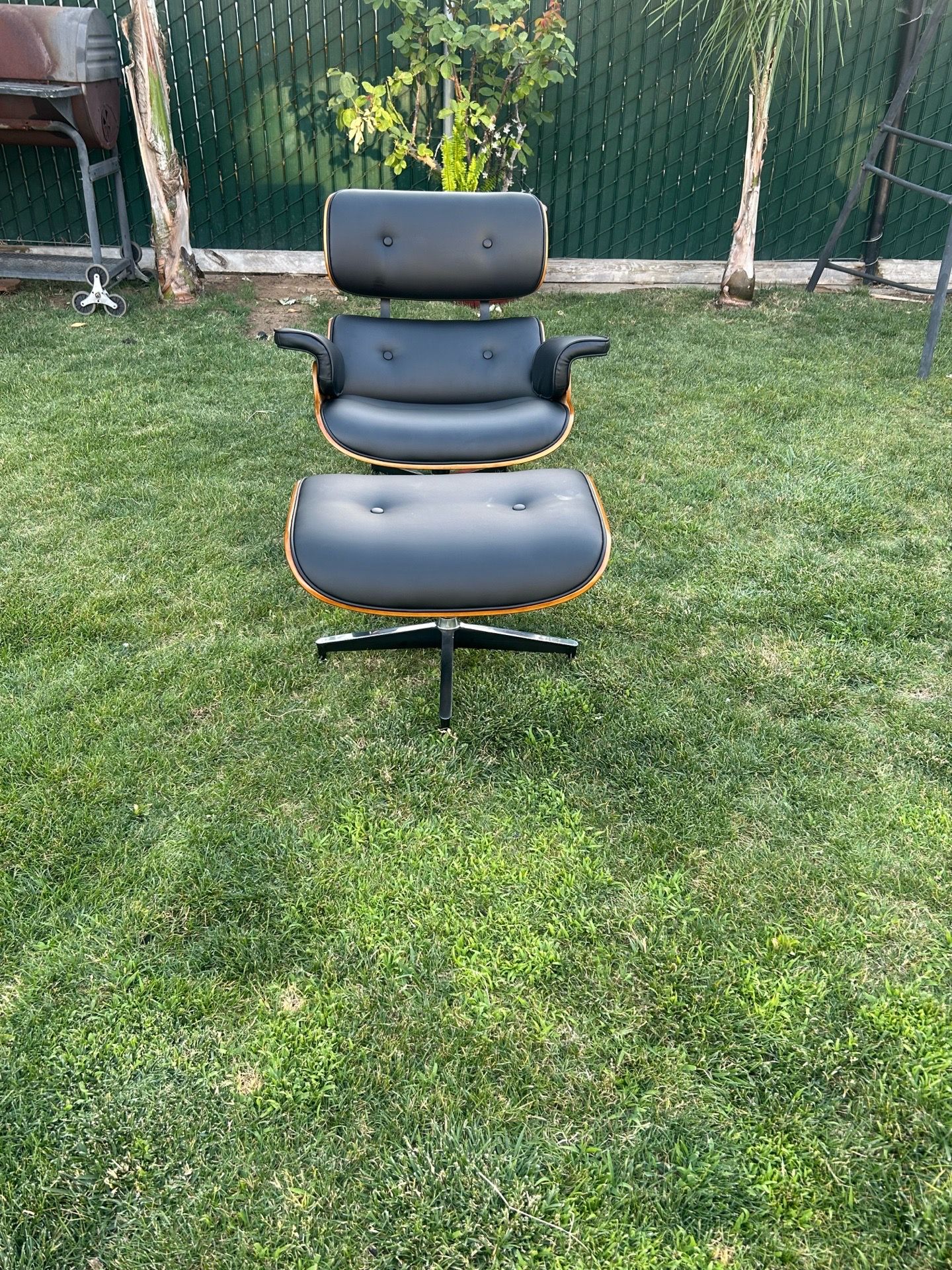 Lounge chair