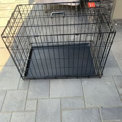 KONG Double Door Wire Crate 30"L x 19"W x 21"H