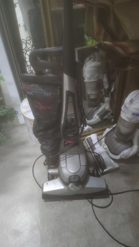 Kirby Carpet Cleaner