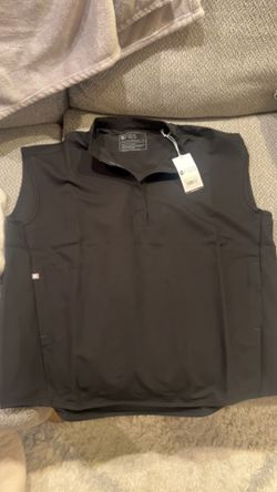 Figs Medium Size Scrub Top In Black 