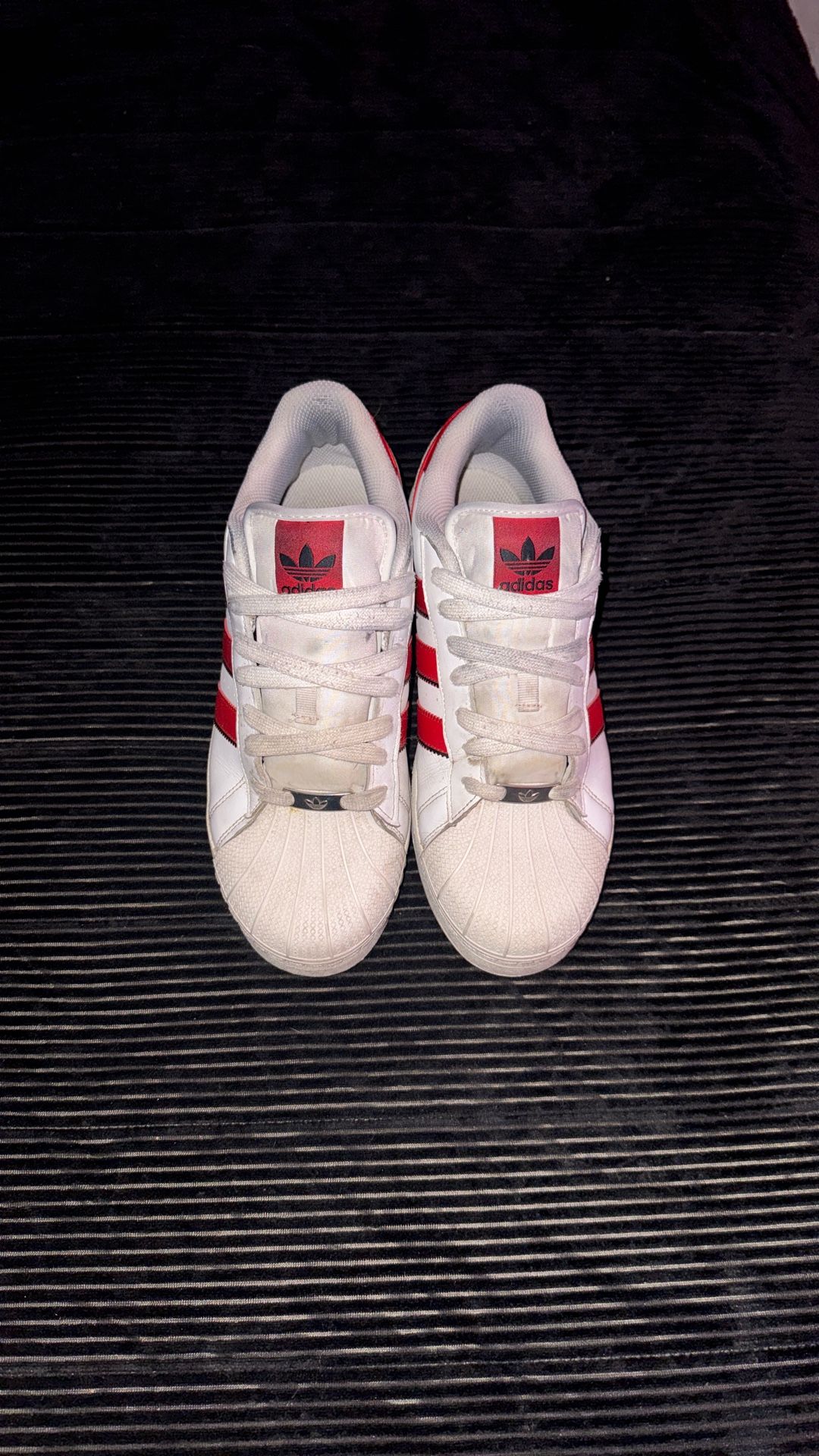 Adidas White/red Superstars 10.5 Men’s