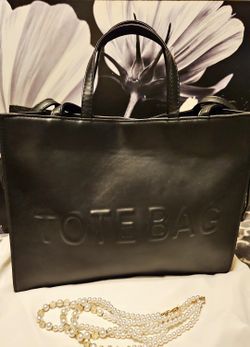 TOTE BAG.. BLACK AND BROWN!!!💄