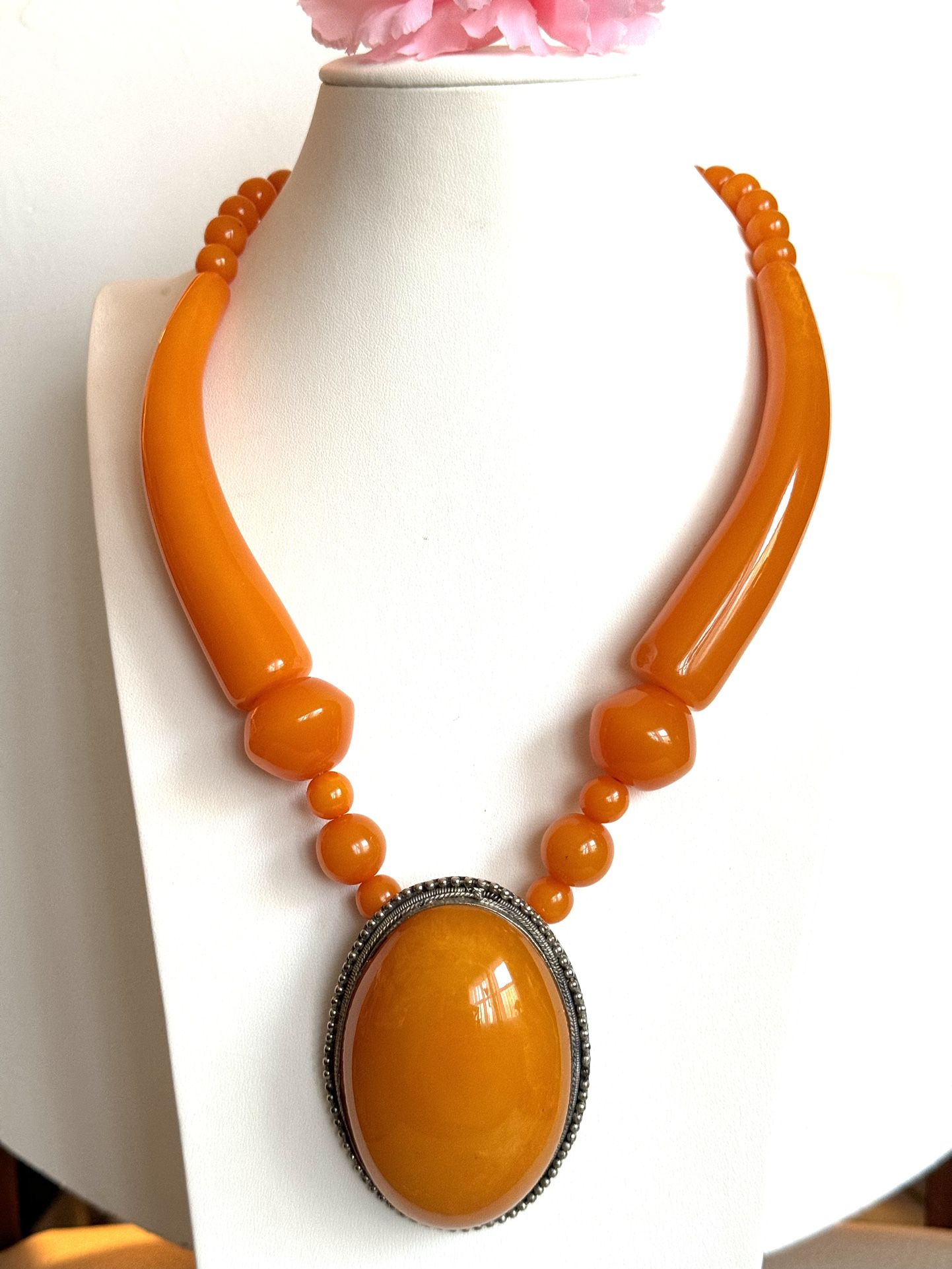 Vintage style unique design Amber resin handmade necklace 22”inch long