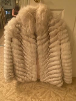 Beautiful Saga Fox Coat  Size Medium