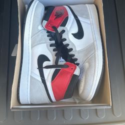 Nike Air Jordan Retro 1 High OG Smoke Grey Size 9 White Black Red