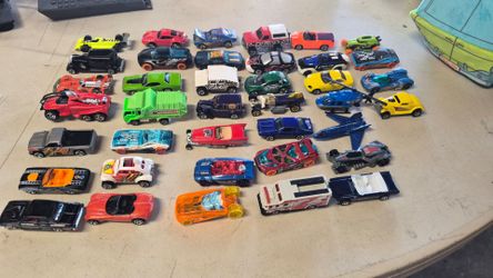 39 assorted cars