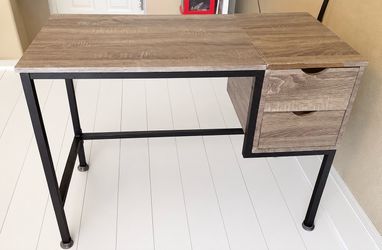 Desk w