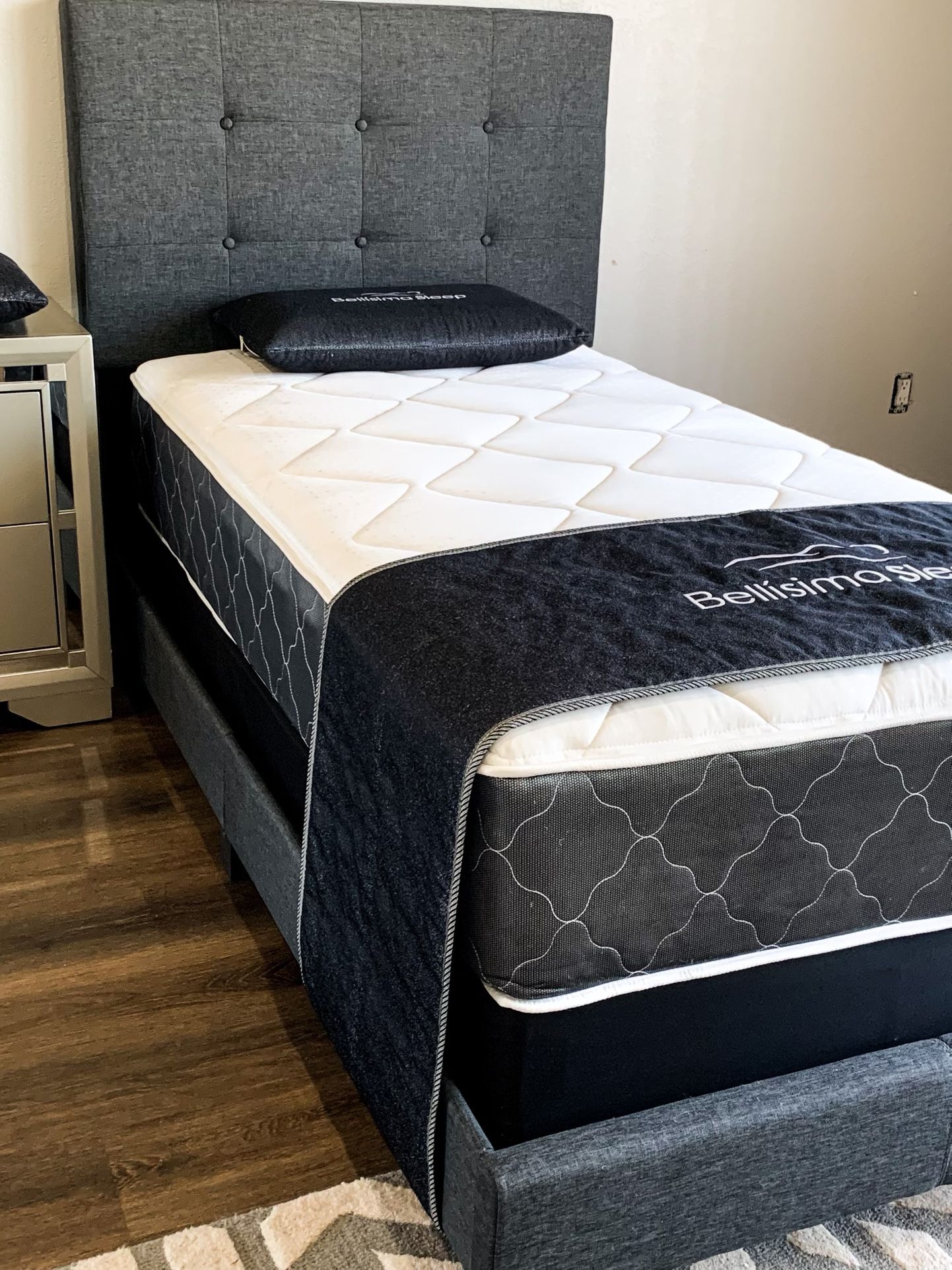 Brand New Twin Beds For Sale///Complete Bed Frame With New Mattress/Fast Delivery 