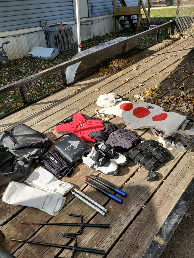 Training Pads And Gear