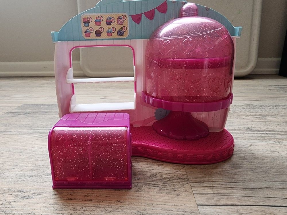 Shopkins Store.