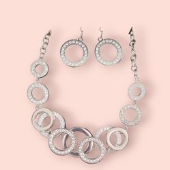 Circle Rhinestone Necklace 