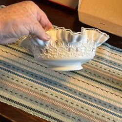 Fenton violet in the snow bowl