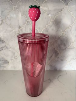 Starbucks PINK DRINK COLLECTION 2026 LIMITED Strawberry Topper 24oz Cup NWT