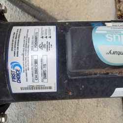 Almost New Pool Jacuzzi Pump Specs In Pics