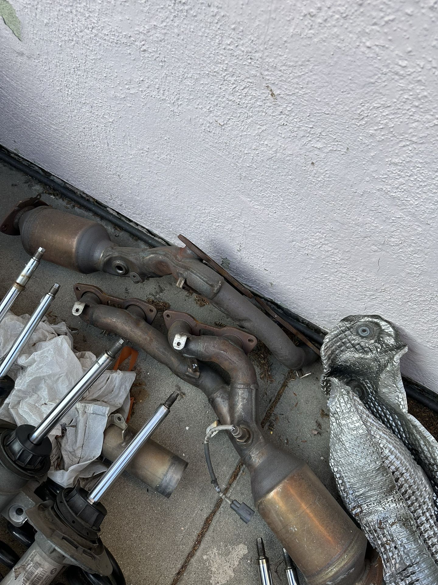Lexus ISF Oem Exhaust Manifold