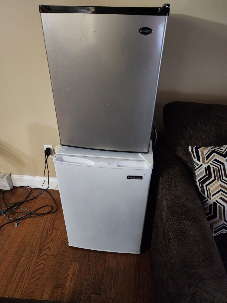 2 Mini Fridges