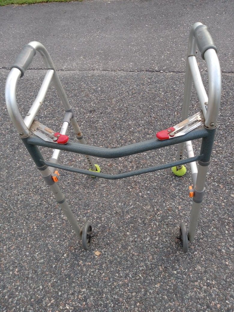 Collapsible Walking Stroller $10