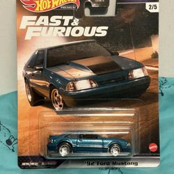 Hot wheels premium f9 the fast saga 1992 ford mustang