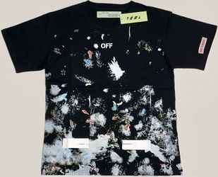 Men’s Off white T shirt